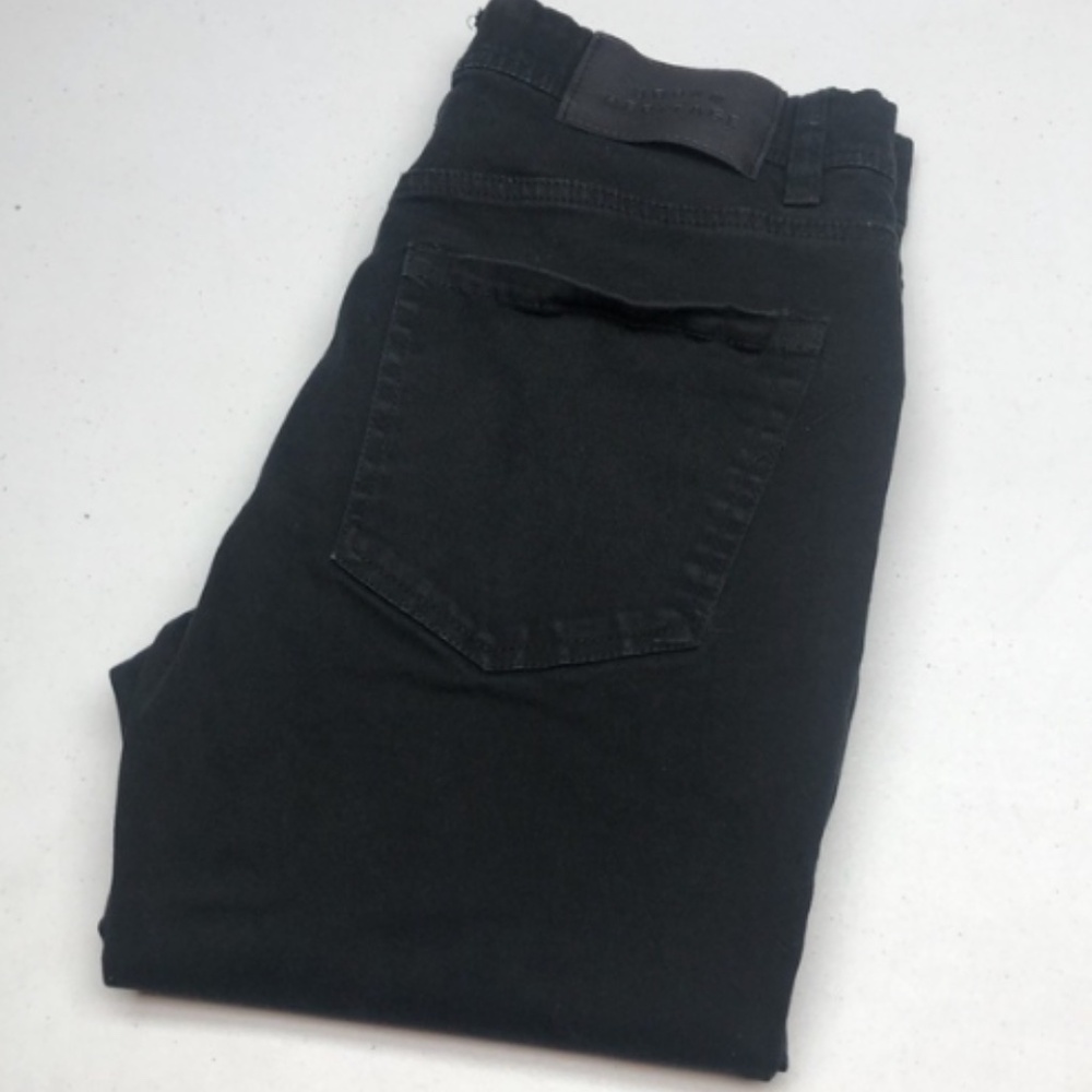 LIKE NEW URBAN HERITAGE BLACK SLIM STRAIGHT JEANS 30x30 ⭐️